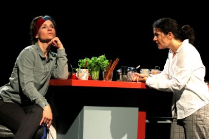 Sabine Urban in "Miss Terry" am bremer kriminal theater